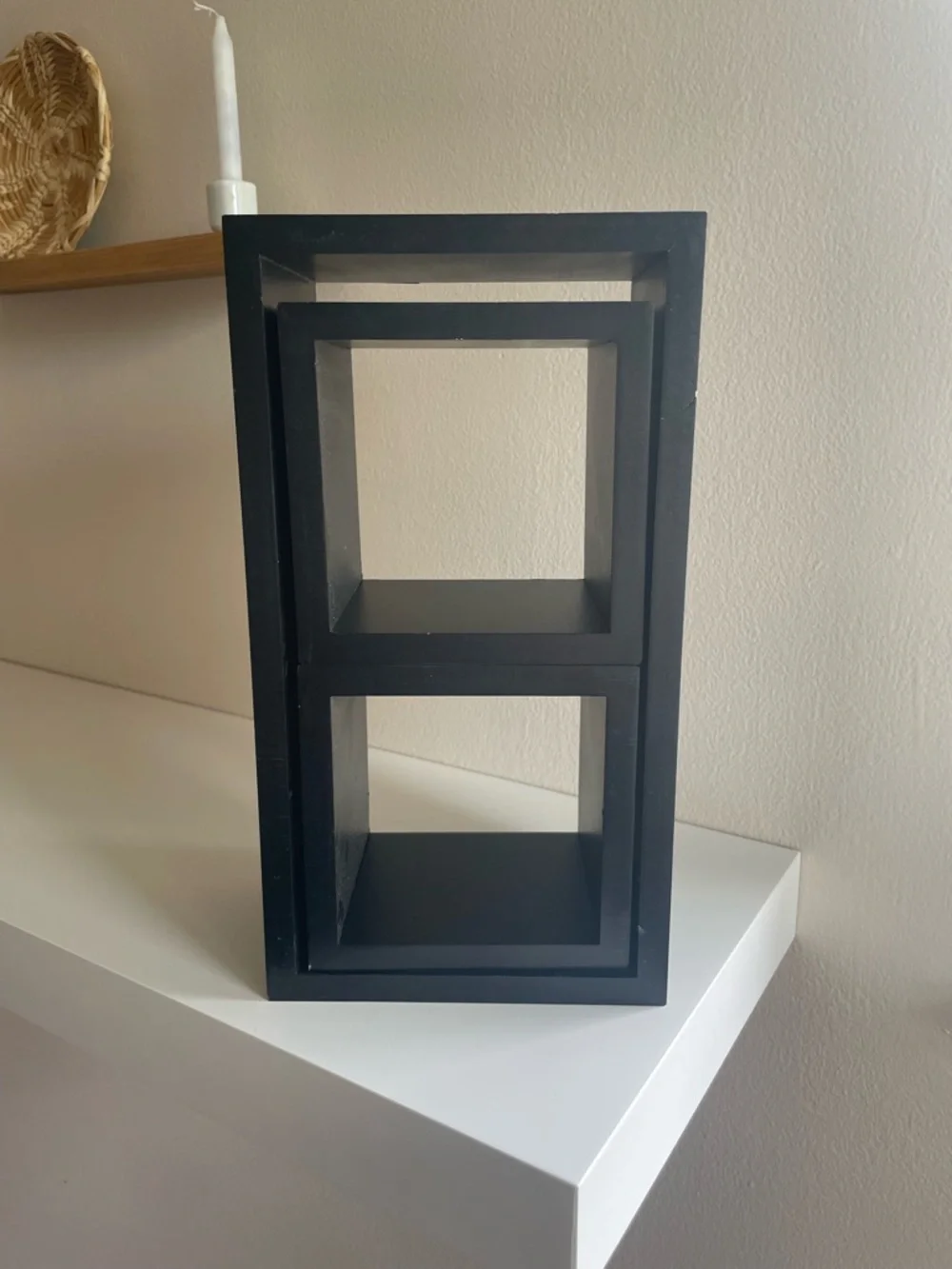 Black Geometric Wall Shelf Cubes